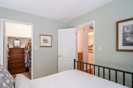 For Lease - 4198 Dundas Street Unit# 204, Toronto, Ontario - Photo 3