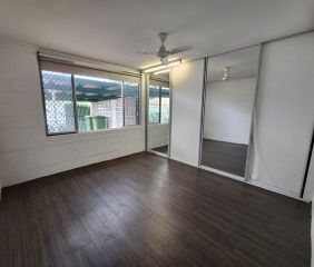 Very Tidy Duplex - Photo 3