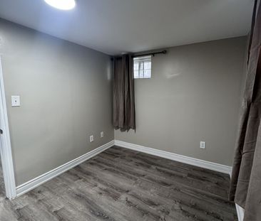 For Lease - 20 Robinson Avenue Unit# 3 Bsmt, Toronto, Ontario - Photo 2