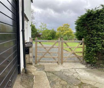 Charming three-bedroom detached Lakeland cottage near Windermere, b... - Photo 6