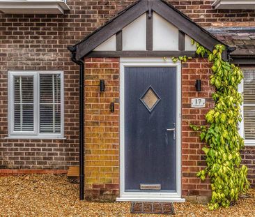 4 bedroom semi-detached house to rent - Photo 6