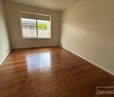 Updated 2 bedroom unit - Close to Dandenong Market and Shops - Photo 6