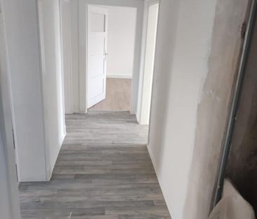 Modernisierte Wohnung mit Einbauküche und riesigen Balkon!!! - Foto 3