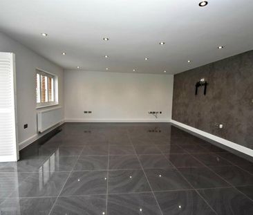 4 bedroom house to rent The Street, Black Notley, Braintree, CM77 - Photo 2