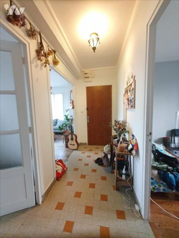 FALAISE - Location F3 bis en 1er étage avec son jardin - Photo 3