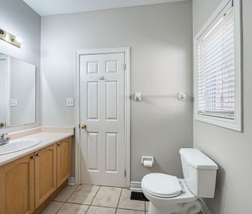 For Lease - 27 Nailsworth Crescent, Caledon, Ontario - Photo 1