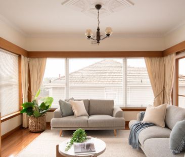 Feel at home, Living Here - Photo 2