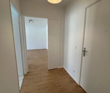 Appartement à louer 3 pièces 65.9m² - Photo 2