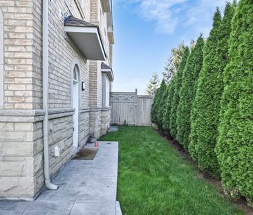 For Lease - 28 Lavallee Crescent, Brampton, Ontario - Photo 4
