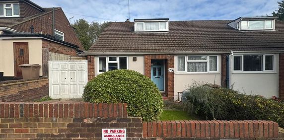 3 bedroom semi-detached bungalow to rent - Photo 2