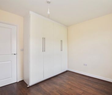3 bed Terraced in Rainbow Road Erith, Dartford, DA8 2BT - Photo 1