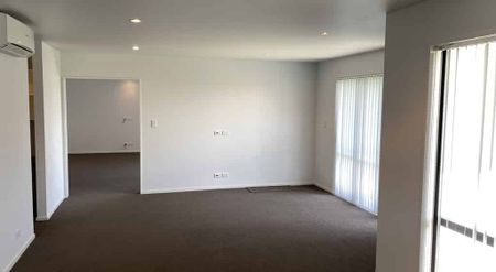 Fabulous & Spacious - Photo 2