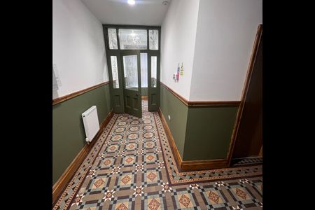 Room in a Shared House, Walmersley Road, BL9 - Photo 2