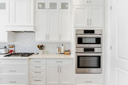 For Lease - 89 Maple Fields Circle, Aurora, Ontario - Photo 3