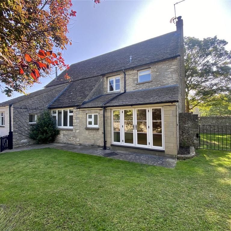 4 bedroom detached house to rent - Photo 1