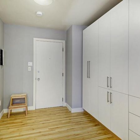 Loft entièrement meublé à louer Vieux-Québec mars 2026 - Photo 4