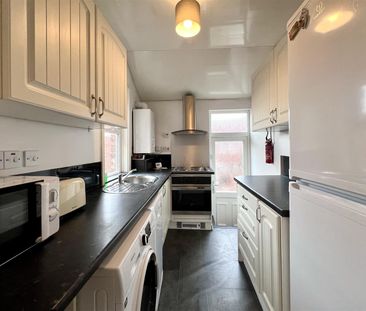 Amble Grove, Newcastle Upon Tyne - Photo 3