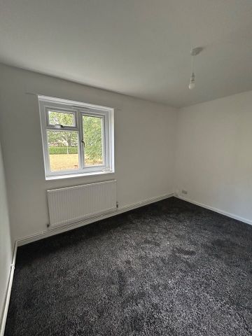 2 Bed Flat, Moortown, LS17 - Photo 2