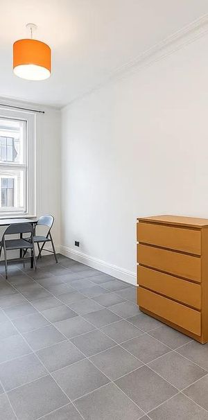 Studio Flat, Kilburn High Road, NW6 - Photo 1