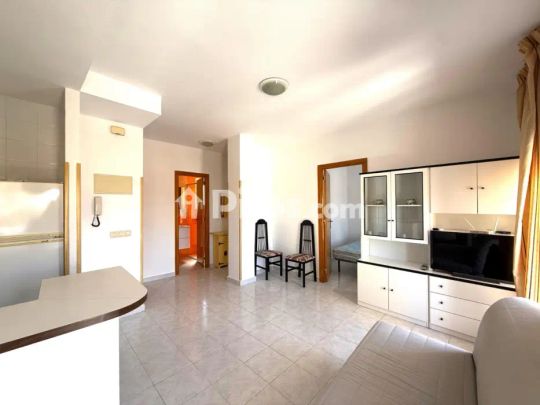 Apartamento en alquiler en Playa de los Naufragos - Photo 1