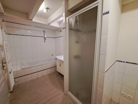 Location Appartement 4 pièces 103m² - Photo 4