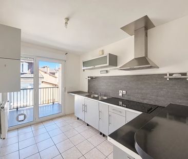 Location Appartement 3 pièces 70m² EVIAN LES BAINS 74500 - Photo 2