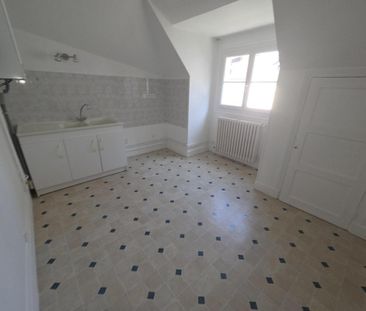 Location Appartement 2 pièces 50m² LE CREUSOT 71200 - Photo 3