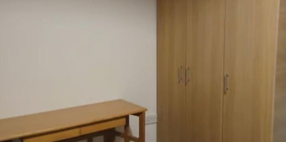 Room in a Shared Flat, Reservoir Close, CR7 - Photo 3