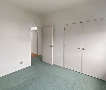 1 Bedroom Apartment in East Tamaki / Botany - Photo 2