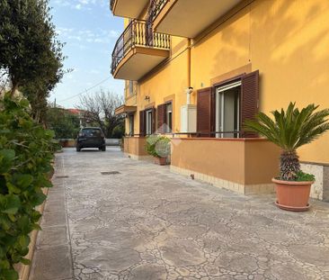 Bilocale in affitto - Photo 1