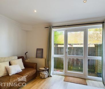 2 bedroom flat to rent - Photo 6