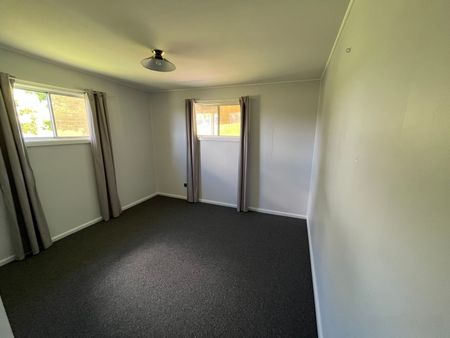 Rural rental on the edge of town - Photo 3