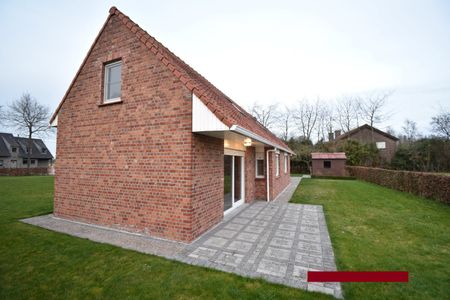 Alleenstaande woning met garage en tuin - vrij uitzicht over de velden - Photo 3