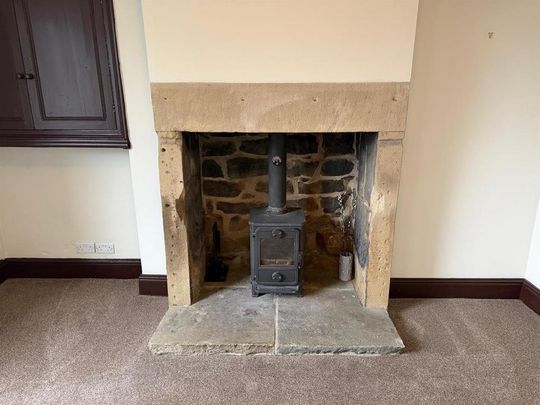 2 bedroom cottage to rent - Photo 1