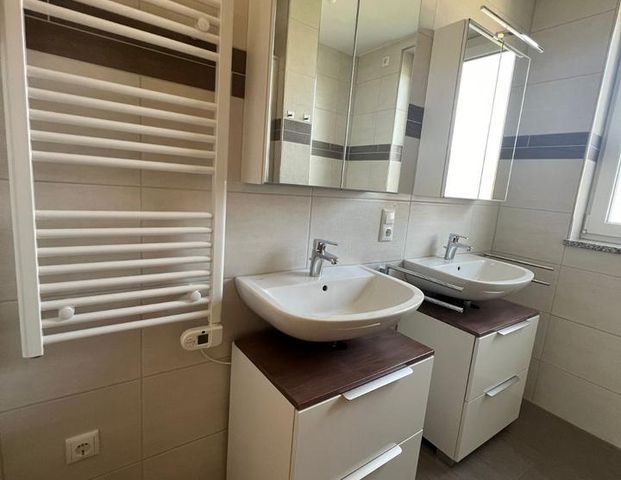 moderne 4 Zimmerwohnung in Coburg - Photo 1