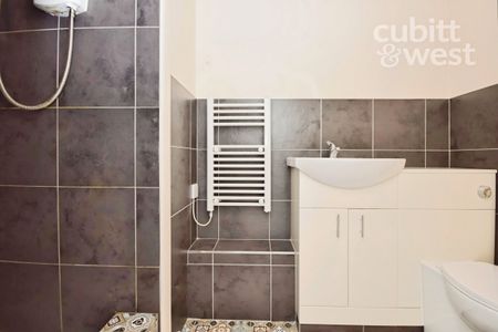 studio to rent - Photo 5