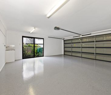 Family Home with a Shed! - Photo 1