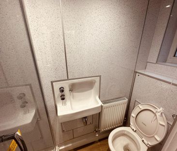 Studio to rent - Photo 6