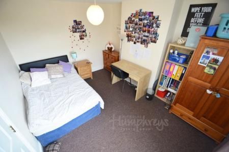 Nevilles Cross Bank, Durham, DH1 - Photo 3