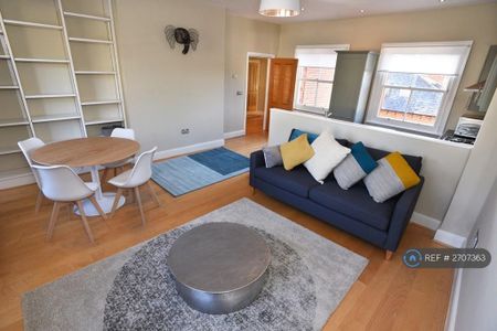 2 bedroom flat to rent - Photo 3