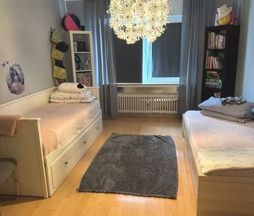 Schöne 3-Zimmer Wohnung mit Balkon - Photo 4