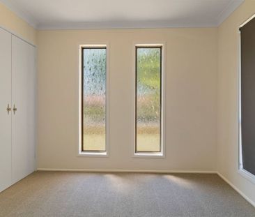 Beautifully Refreshed 2-Bedroom Duplex in Prime Harristown Location - Photo 2