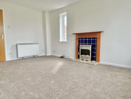2 bedroom semi-detached house to rent - Photo 5