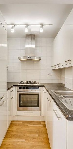 2 bedroom flat to rent - Photo 1