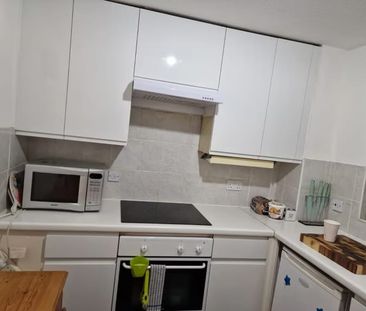 Lewisham, SE12, London - Photo 2