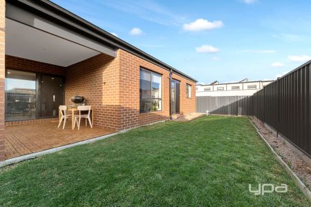 “PERFECT FAMILY HOME!” - Photo 5