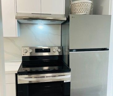 For Lease - 2961 Lakeshore Boulevard Unit# 4, Toronto, Ontario - Photo 4