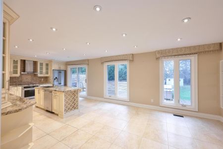 For Lease - 225 Patricia Drive, King, Ontario - Photo 2