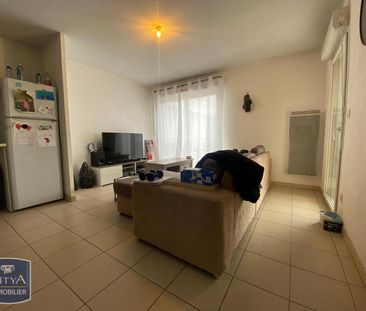 Location Appartement 3 pièces 53m² SORGUES 84700 - Photo 1