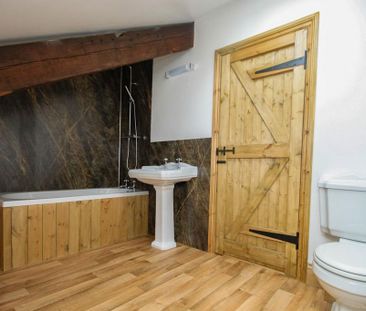 2 bedroom barn conversion to rent - Photo 5